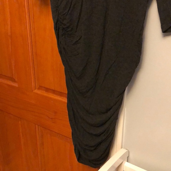 Used maternity dress - Picture 2 of 4